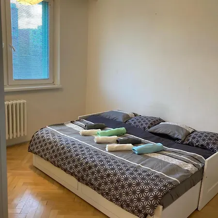 Rezervace Neni Mozna 4A Lägenhet